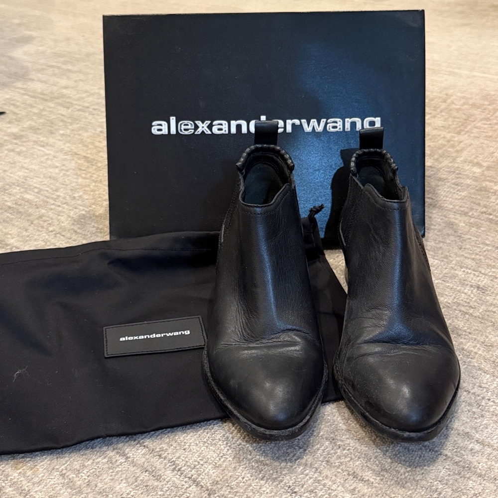 Alexander Wang signature ankle hotties with silver heel size 35.5. VG condition